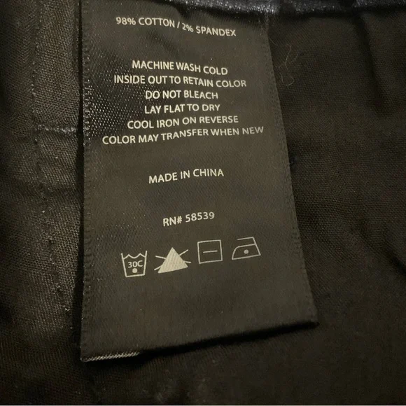 Kut from the Kloth Dianna Skinny Indigo Velvet Polka Dot Jeans Size 8; NWT’s. - Picture 13 of 16